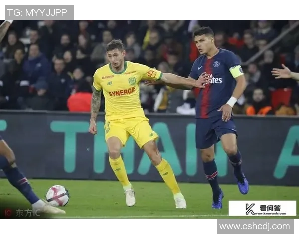 足球明星乘坐私人飞机失联引发全球关注和媒体热议